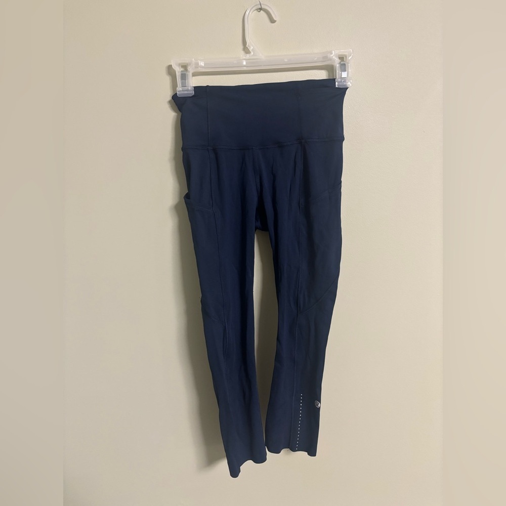 Lululemon Fast Free High Ride Crop Leggings Navy Size 2